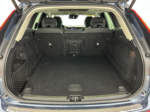 Used 2021 Volvo XC60 T5 Inscription w/ Advanced Package AWD/4WD image 32