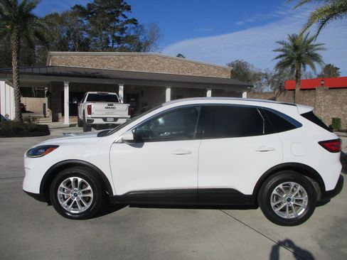 Used 2021 Ford Escape SE w/ Convenience Package image 1