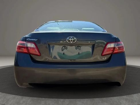 Used 2007 Toyota Camry LE FWD image 6