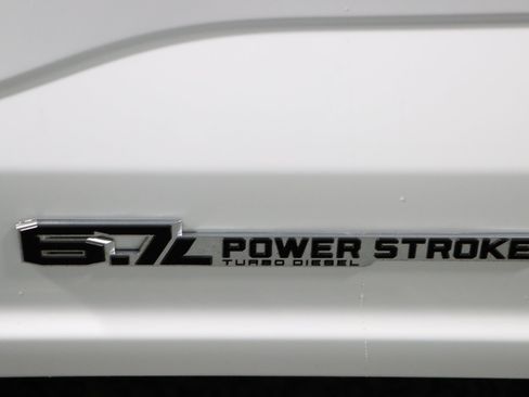 Used 2023 Ford F250 XLT w/ FX4 Off-Road Package AWD/4WD image 30