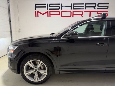 Used 2023 Audi Q8 Premium AWD/4WD image 5