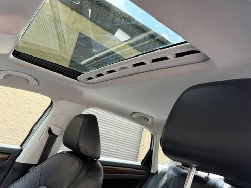 Used 2020 Volkswagen Passat 2.0T SEL FWD image 25