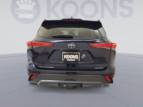 Used 2021 Toyota Highlander Limited FWD image 10