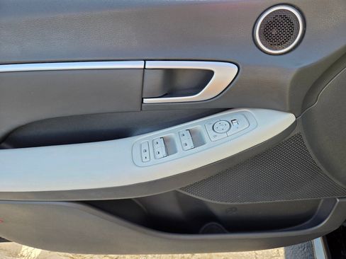Used 2025 Hyundai Sonata SEL FWD image 17