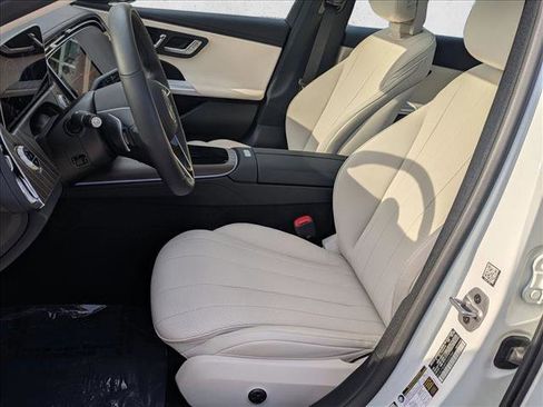 Used 2026 Mercedes-Benz E 350 Sedan image 17