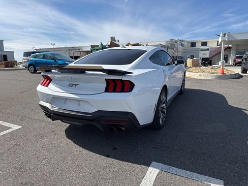Used 2024 Ford Mustang GT Premium image 4