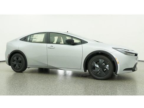 New 2026 Toyota Prius LE FWD image 28