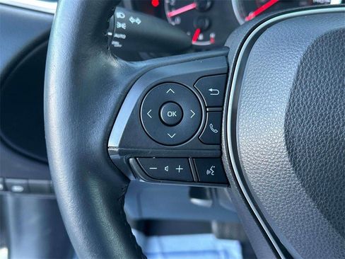 Used 2022 Toyota Corolla Cross LE image 19