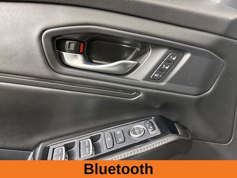 Used 2023 Honda Accord Touring image 11