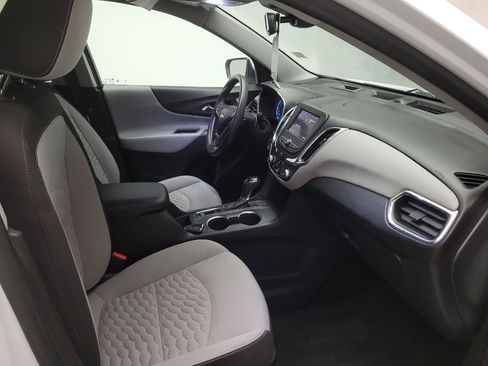 Used 2021 Chevrolet Equinox LT FWD image 21