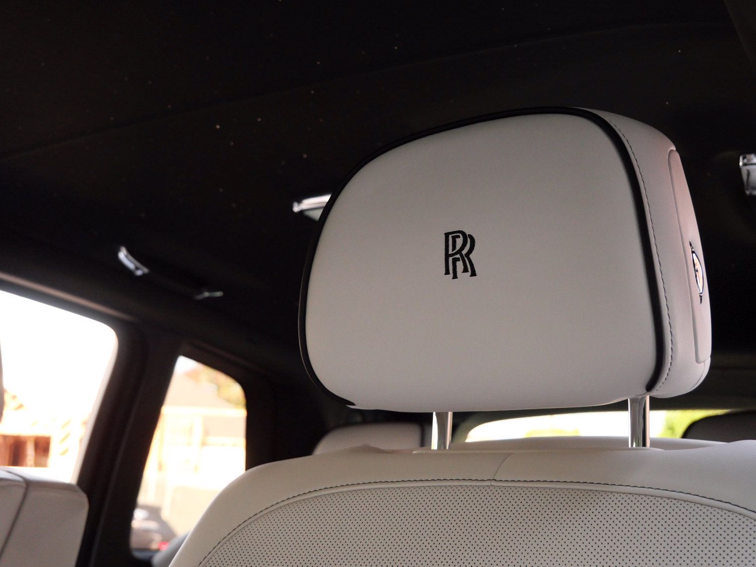 Certified 2025 Rolls-Royce Cullinan AWD/4WD image 10