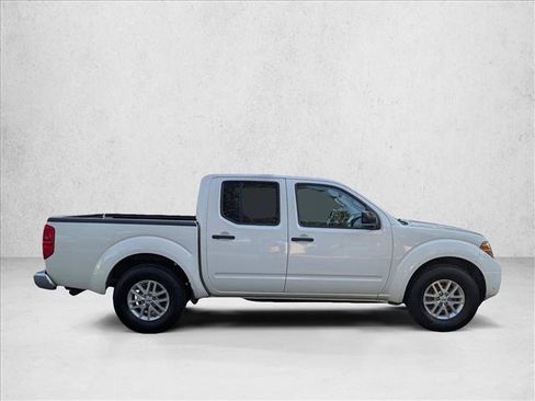 Used 2016 Nissan Frontier SV RWD image 4