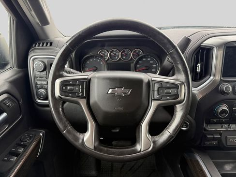 Used 2019 Chevrolet Silverado 1500 LT Trail Boss AWD/4WD image 16