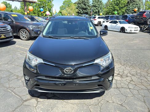 Used 2018 Toyota RAV4 XLE w/ Plus Extra Value Package AWD/4WD image 12