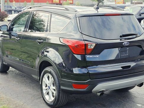 Used 2019 Ford Escape SEL AWD/4WD image 4