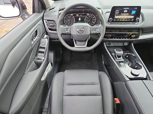 New 2026 Nissan Rogue SV image 7