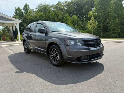 Used 2018 Dodge Journey SE w/ Blacktop Package