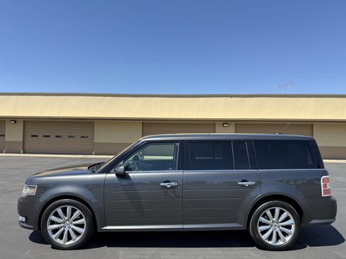 Used 2016 Ford Flex Limited w/ Equipment Group 302A AWD/4WD image 4