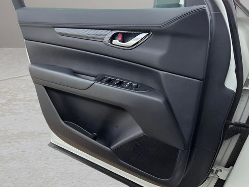 Used 2021 MAZDA CX-5 Touring image 17