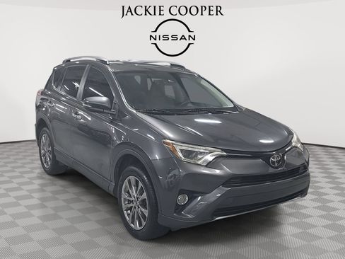 Used 2017 Toyota RAV4 Limited image 3