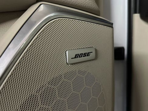 Used 2019 Cadillac Escalade Premium Luxury image 53