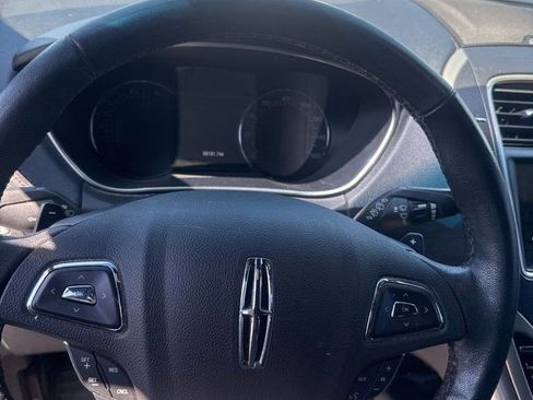 Used 2018 Lincoln MKX Premiere image 14