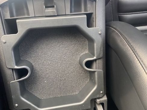 Used 2022 Ford Edge SEL w/ Convenience Package image 32