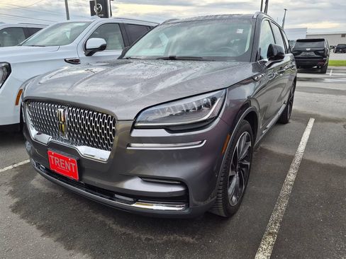 Used 2022 Lincoln Aviator Reserve w/ Equipment Group 201A RWD image 2