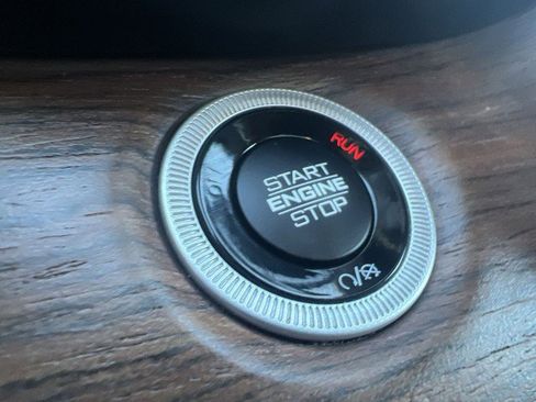 Used 2022 Jeep Grand Cherokee Summit w/ Advanced Protech Group IV image 17