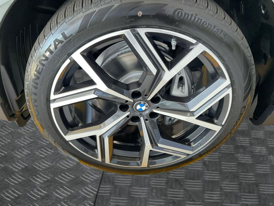 New 2027 BMW X5 xDrive40i w/ Climate Package AWD/4WD image 27