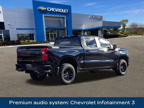 Used 2022 Chevrolet Silverado 1500 LT Trail Boss w/ Bed Protection Package image 9