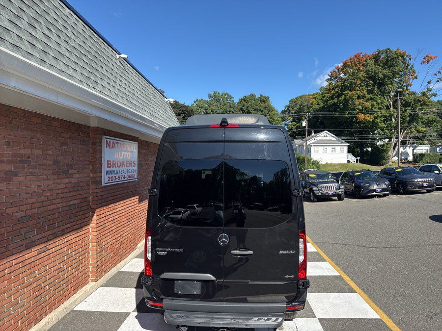 Used 2020 Mercedes-Benz Sprinter 2500 image 8