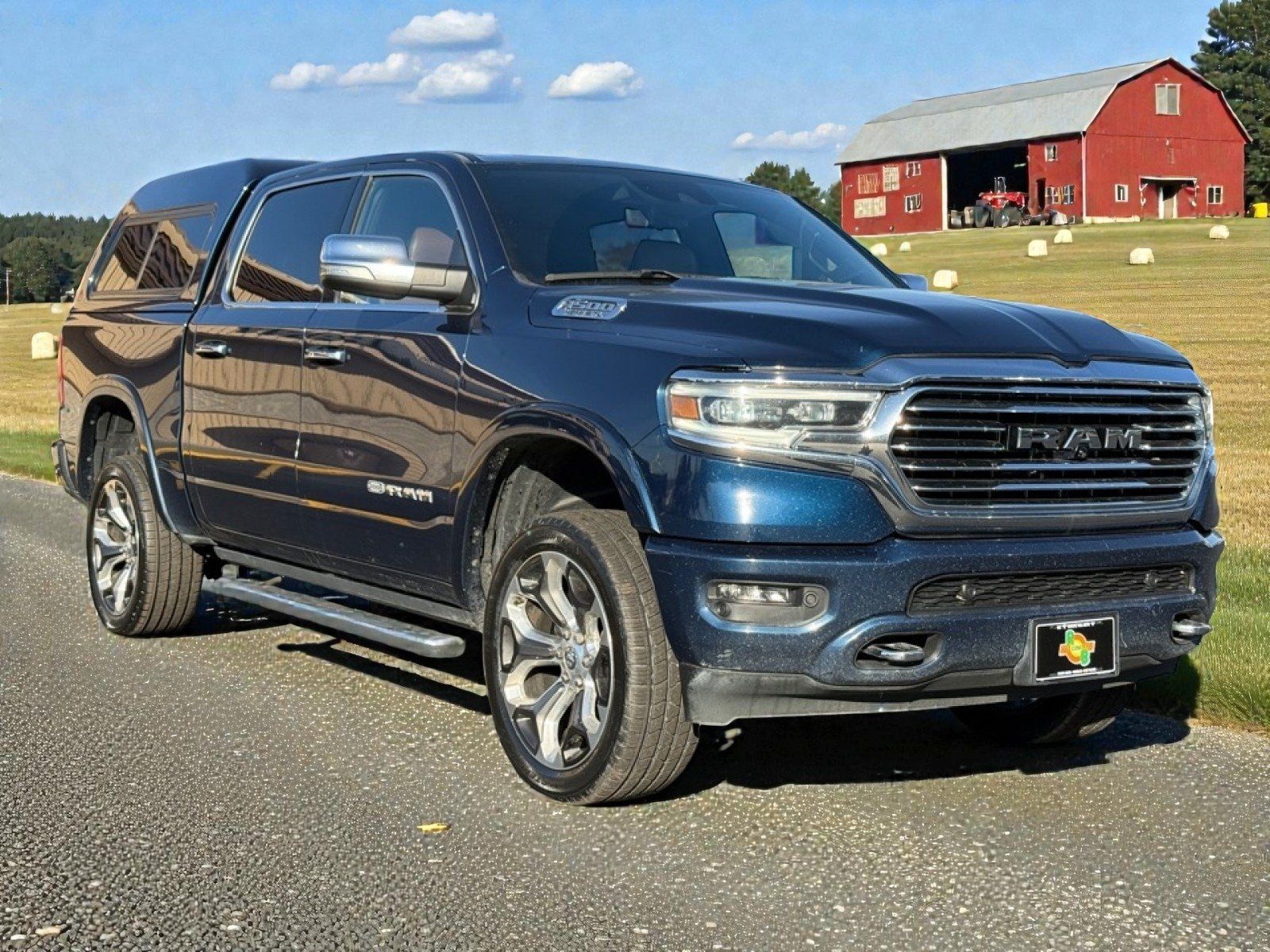 Used 2022 RAM 1500 Limited AWD/4WD image 2