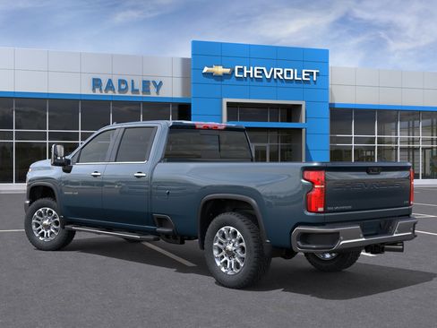 New 2026 Chevrolet Silverado 2500 LTZ w/ LTZ Plus Package AWD/4WD image 3
