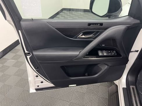 Certified 2026 Lexus LX 700h Luxury w/ Appearance Package AWD/4WD image 9