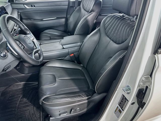 Used 2024 Hyundai Palisade Limited AWD/4WD image 17