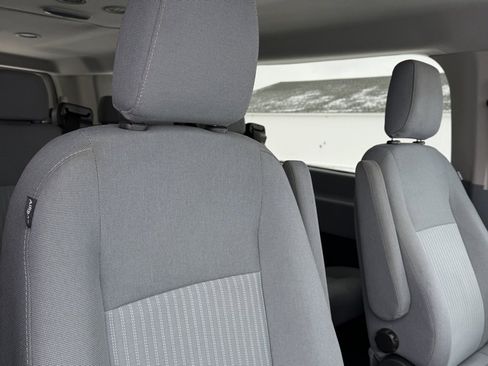 Used 2015 Ford Transit 150 XLT image 28