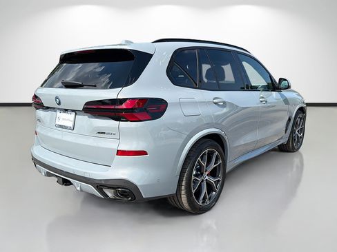 New 2026 BMW X5 xDrive50e w/ Executive Package AWD/4WD image 3