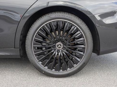 New 2026 Mercedes-Benz E 350 4MATIC Sedan image 6