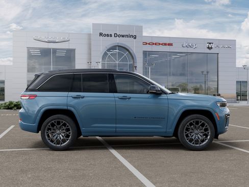 New 2026 Jeep Grand Cherokee Summit w/ Obsidian Package AWD/4WD image 21