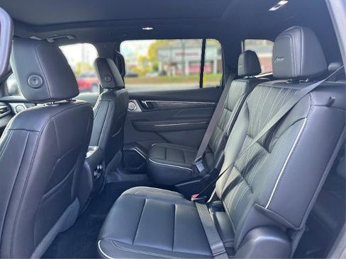 New 2026 Buick Enclave Avenir w/ Super Cruise Package image 12