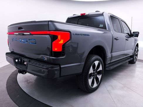 Used 2023 Ford F150 Lightning Platinum image 17