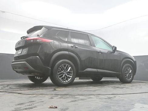 Used 2023 Nissan Rogue S image 30