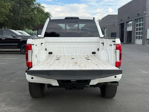 Used 2019 Ford F350 Platinum w/ Platinum Ultimate Package AWD/4WD image 12