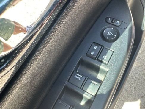 Used 2014 Honda Accord Sport image 27