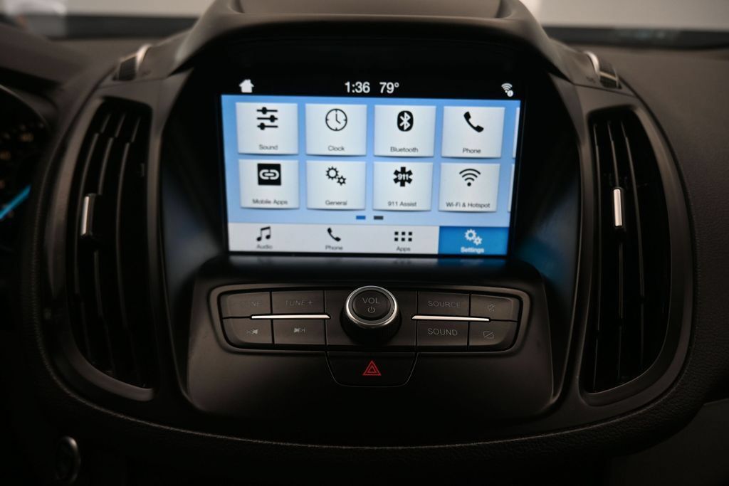 Used 2019 Ford Escape SEL AWD/4WD image 16