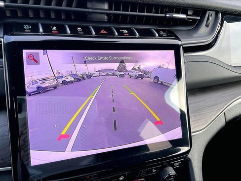 Used 2024 Jeep Grand Cherokee Limited 4xe image 20