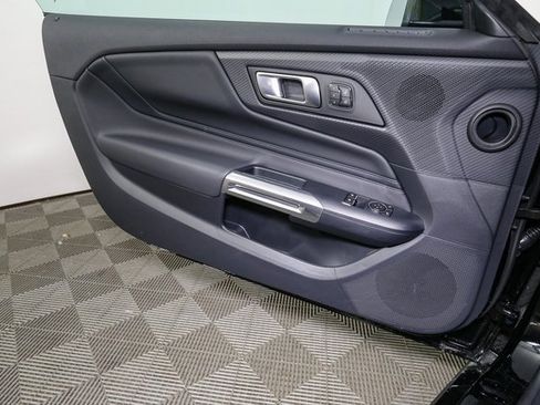 Used 2025 Ford Mustang GT Premium image 37