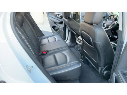 Used 2019 GMC Terrain Denali w/ Advanced Safety Package image 16