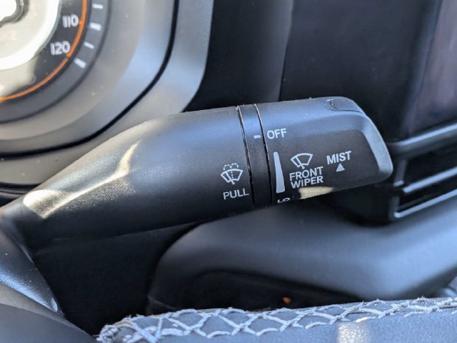 Used 2025 Jeep Gladiator Sport AWD/4WD image 24